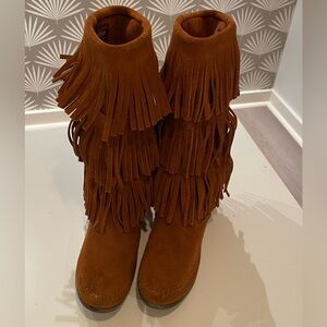 Minnetonka fringe moccasin boots